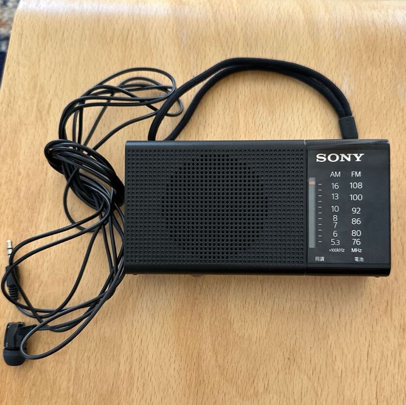 SONY FM AM ソニー ラジオ ポータブルラジオ ICF-p36(現状品)Panasonic パナソニック コンパクトラジオ ポケットラジオ RF-530_画像2