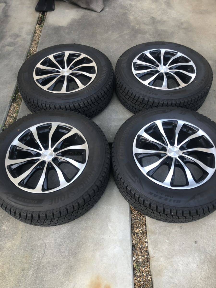 美品　バリ山　225/65R17 ブリヂストン　ブリザックスタッドレスタイヤアルミホイールセット_画像1