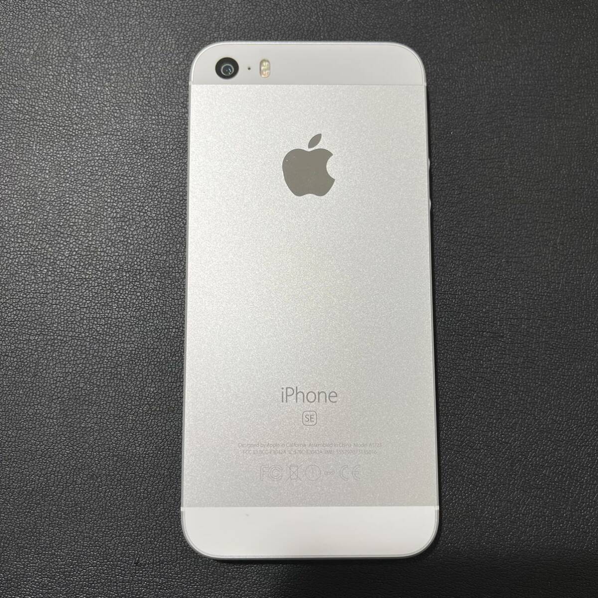 iPhone SE 第一世代 シルバー 中古 初期化済み ジャンク品_画像7