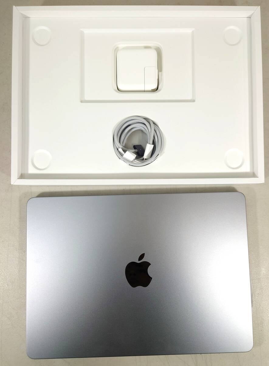 【使用感無し・美品・動作確認済み】Apple Mac Book Air 13.6 inch 8GBメモリ 256GB SSD搭載 Apple M1チップ搭載 MLXW3J/A タブレットPC_画像9