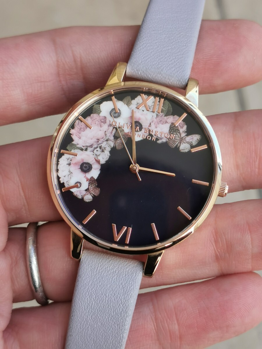 オリビアバートン 素敵なお花柄腕時計 フェイ◯ー好きに　言うてそこまで使い込まれてないです(^^;)_画像4