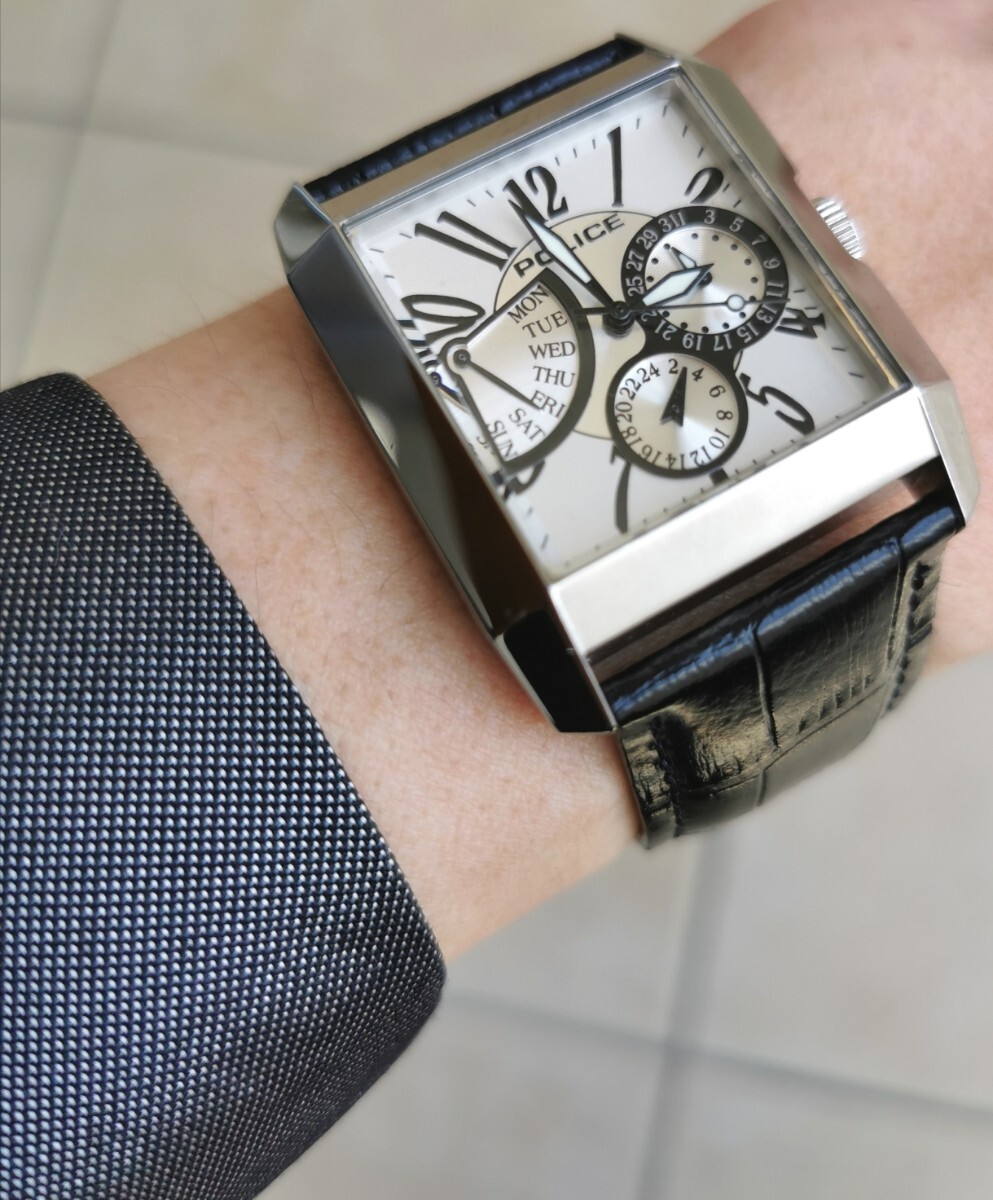 ポリスのメンズ腕時計 ベルト社外品の画像1
