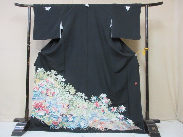 1円 良品 正絹 着物 留袖 縮緬 比翼付 作家物 友禅 桜 鴛鴦 草花 楓 高級 袷 身丈162cm 裄69cm ◆逸品◆【夢職】★★★★の画像1