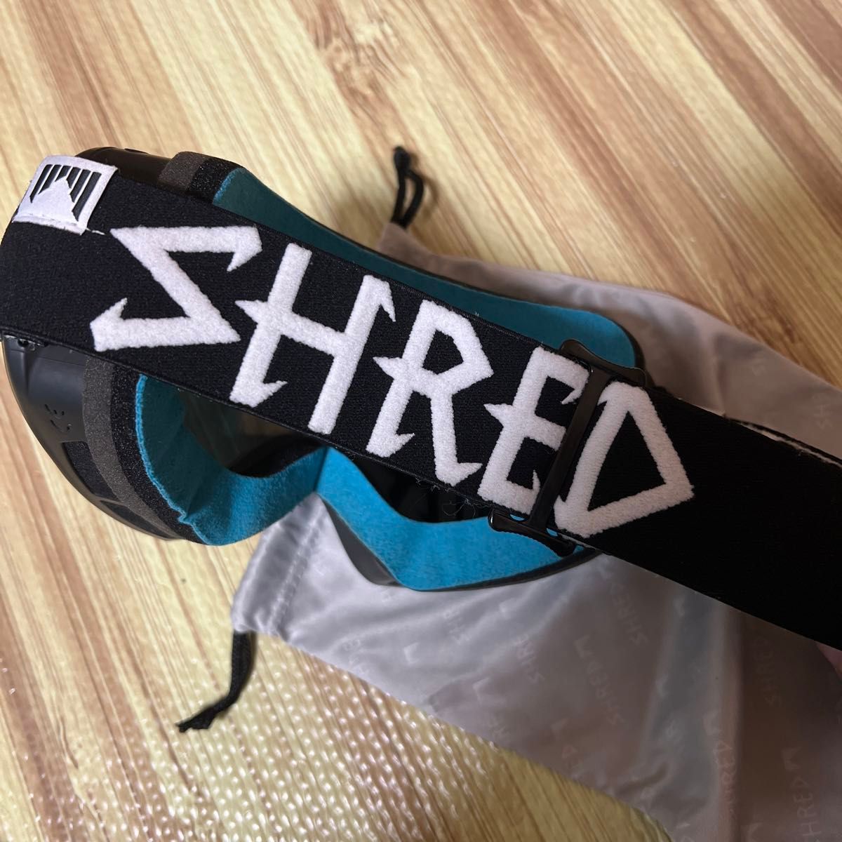 美品 SHRED AMAZIFY  スノーボード ゴーグル