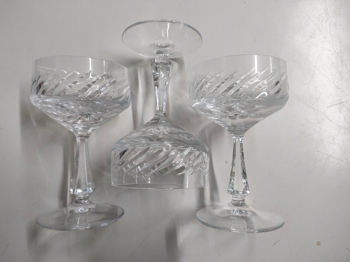 HOYA CRYSTAL ホヤ クリスタルガラス カクテルグラス 3客 脚付き デザートカップ ワイン シャンパン アイスクリーム カットガラス お洒落 の画像5