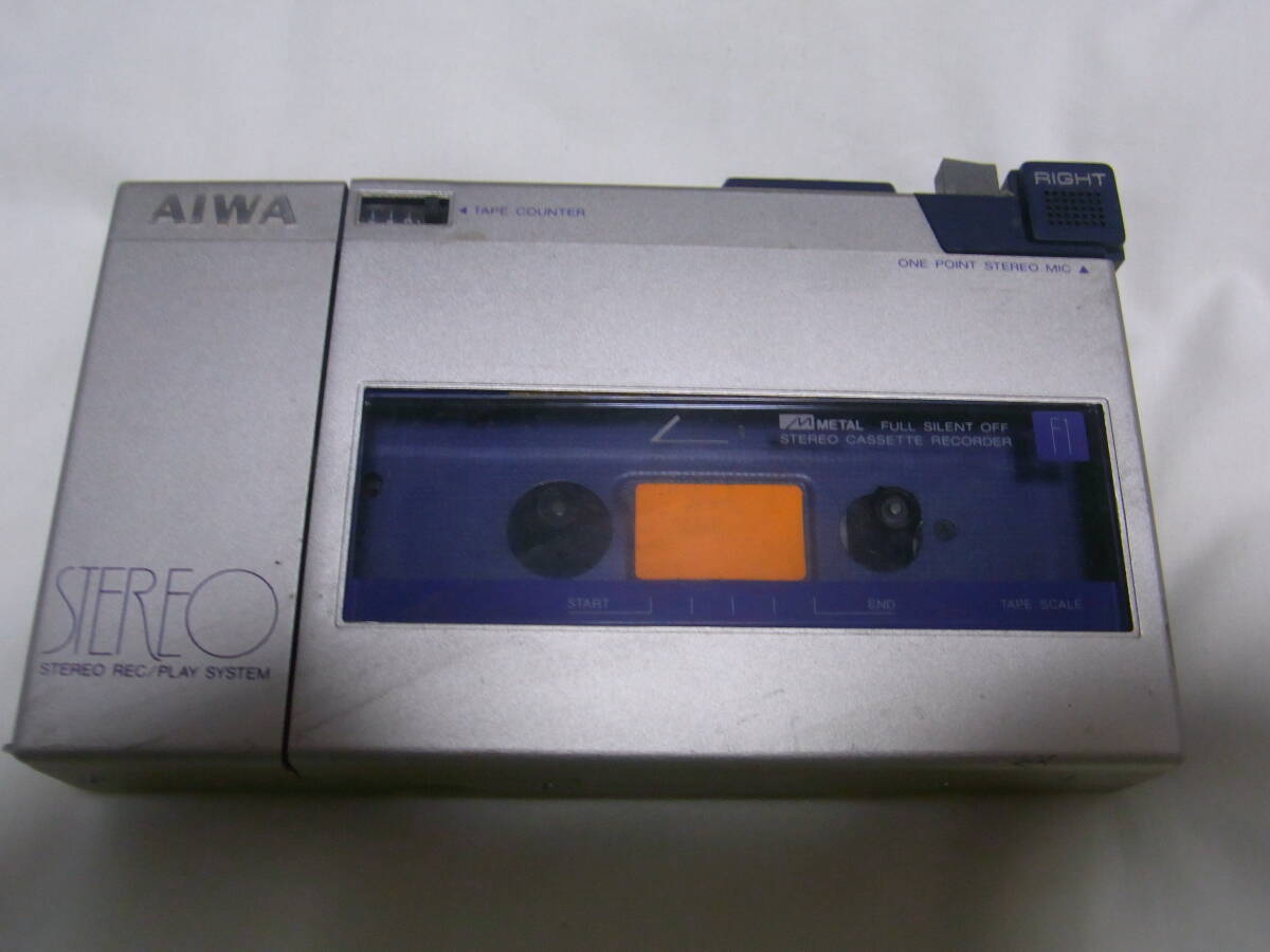 AIWA ステレオカセットレコーダー HS-F1 ポータブルカセット TAPE テープレコーダー ウォークマン カセットプレーヤー アイワ の画像1