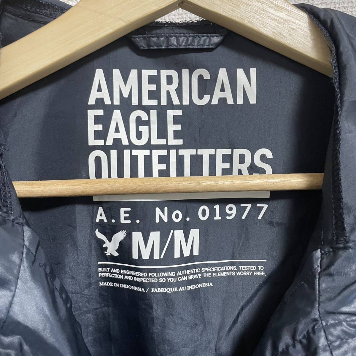 AMERICAN EAGLE アメリカンイーグル アノラックパーカー ナイロンブルゾン 防寒 雨避け ネイビー サイズM_画像3