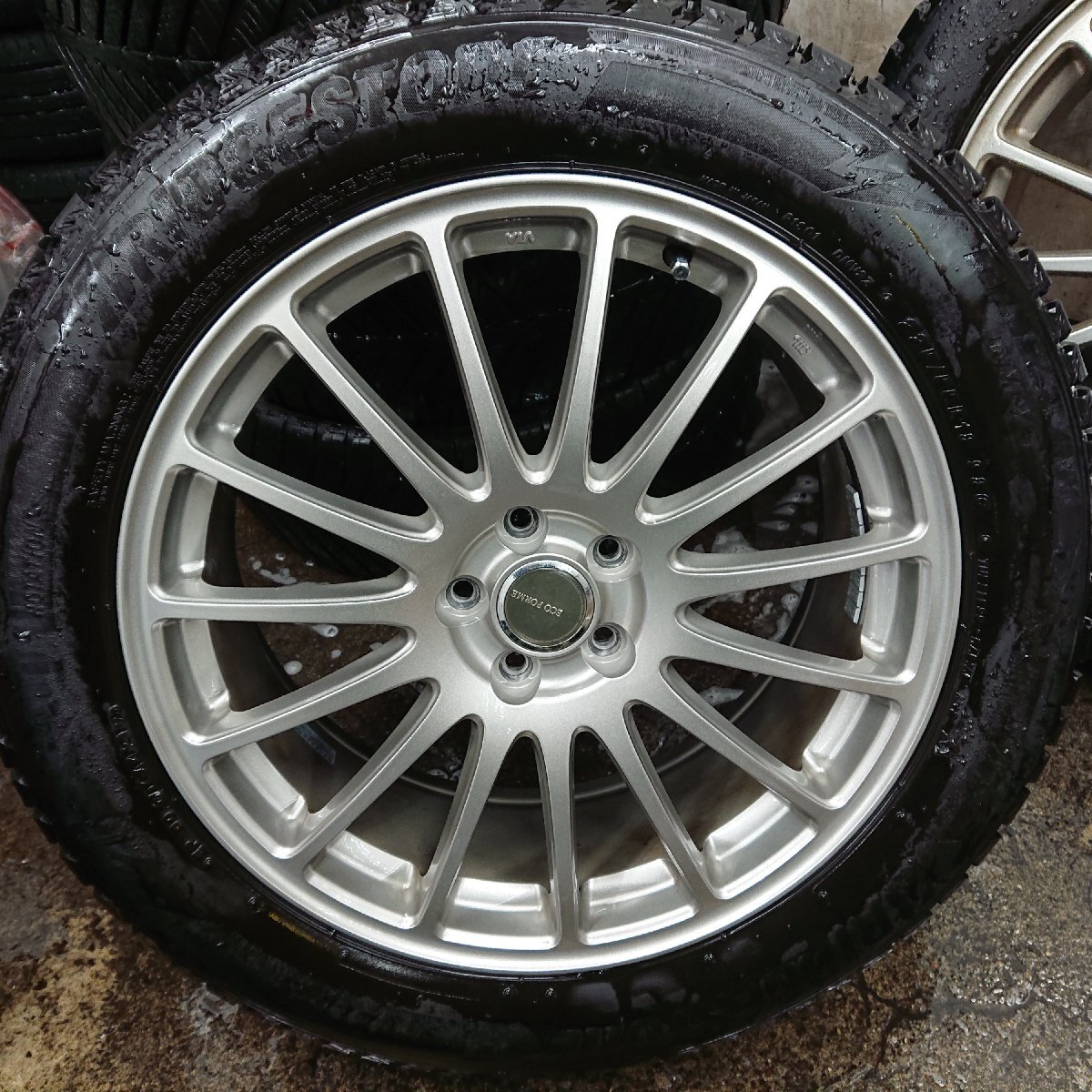 ★中古品★BRIDGESTONE BLIZZAK DM-V3 2019年 スタッドレス ホイールセット 18×7.5+53 100-5H フォレスター等【他商品と同梱歓迎】_画像4