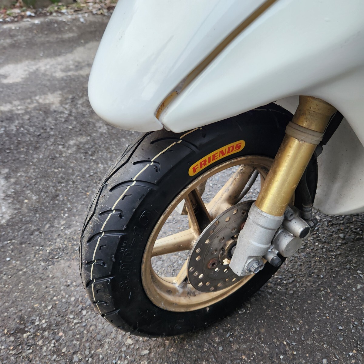 ホンダ ライブディオZX ホワイト エナメルシート 千葉県流山市 ホンダ ライブディオZX ホワイト エナメルシート 千葉県流山市