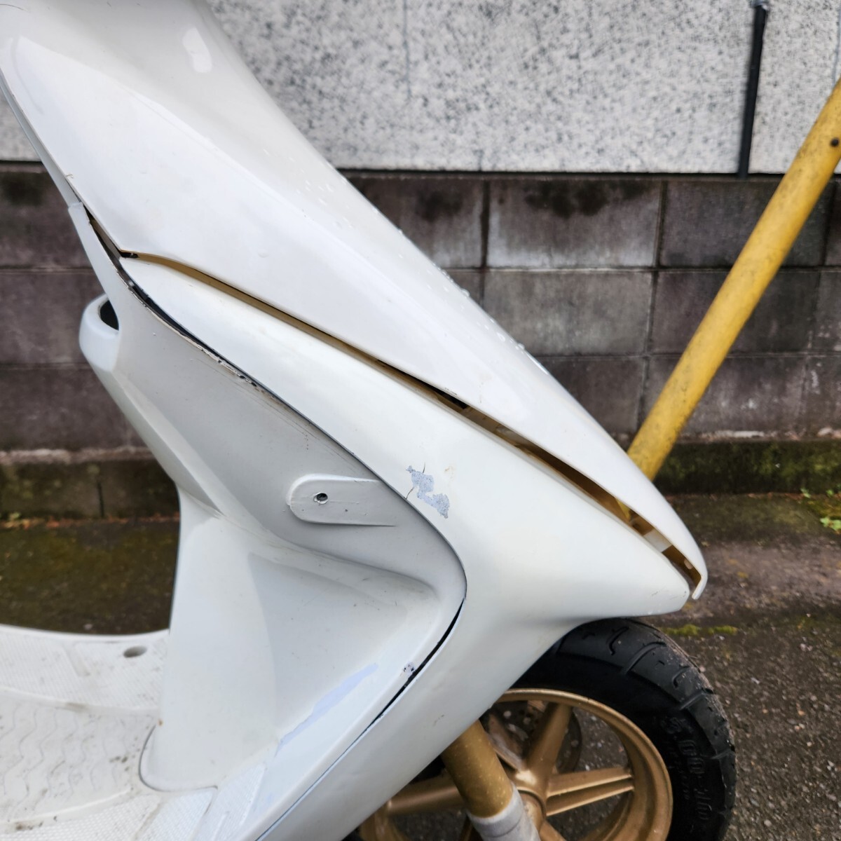 ホンダ ライブディオZX ホワイト エナメルシート 千葉県流山市 ホンダ ライブディオZX ホワイト エナメルシート 千葉県流山市