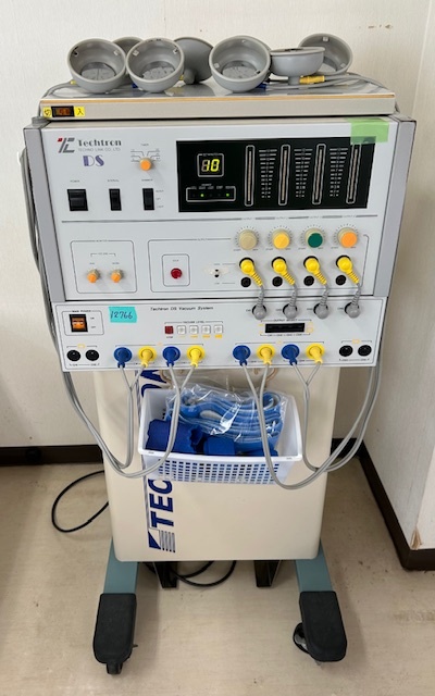 12766★法人様・個人医院様 JITBOX（可能）：テクノリンク 低周波治療器 テクトロン 整骨院★動作品 引取限定 近隣配達可