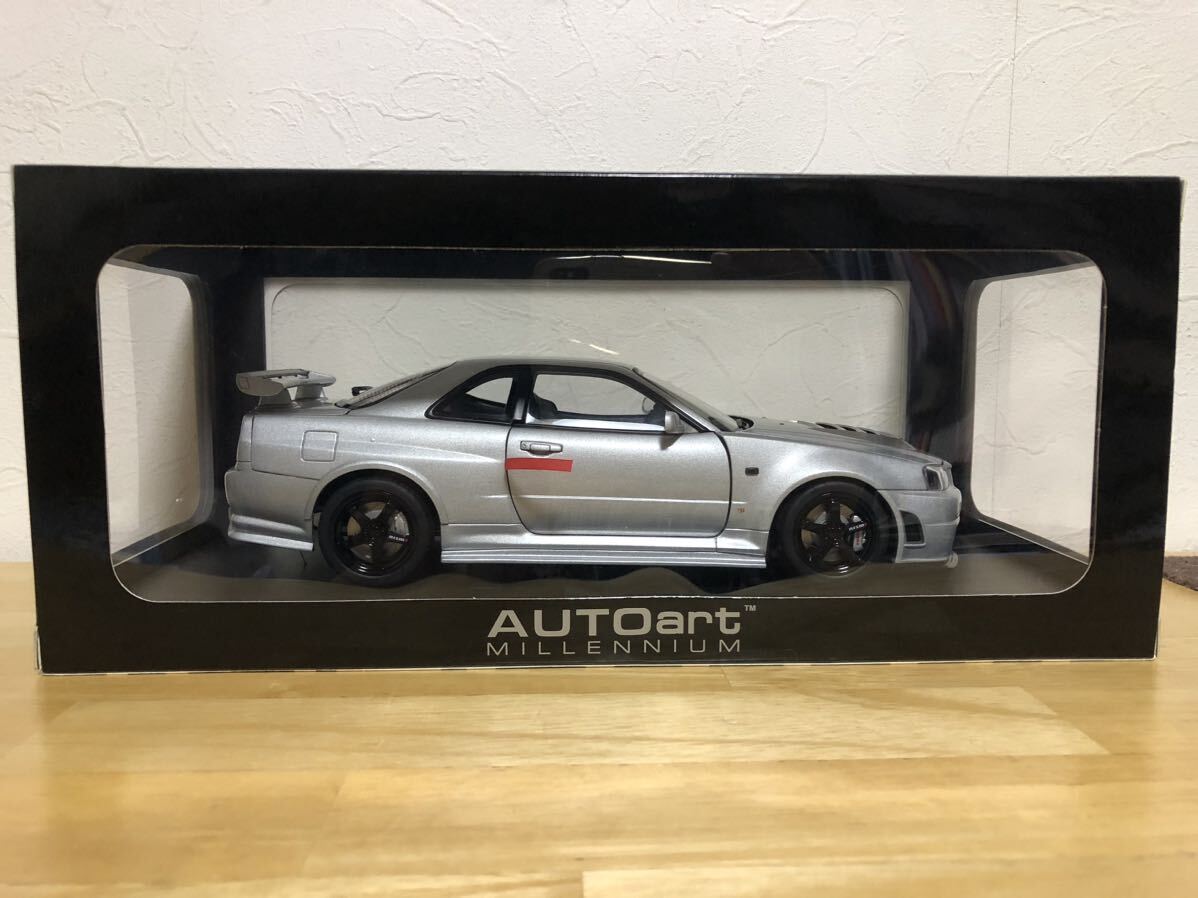 未使用品！オートアート77352 日産 スカイライン GT-R Z-tune R34 シルバー AUTOart NISSAN SKYLINE GT-R Z-tune R34の画像3