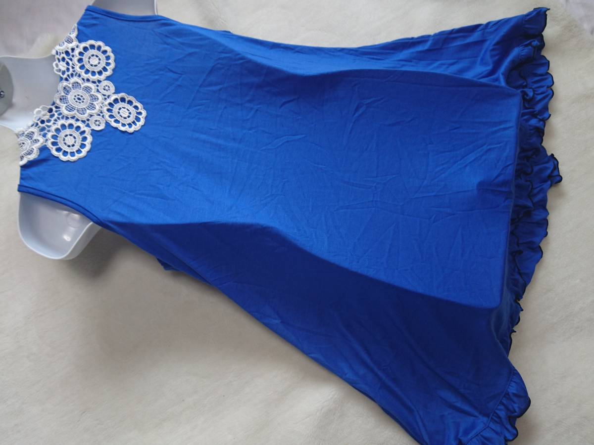 *sweet*Vivica,A line tops, no sleeve pretty . flower. motif, blue, blue, hem frill! size PF,(M corresponding ) summer 