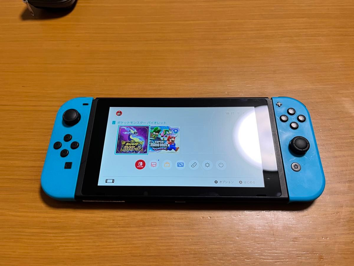Nintendo Switch ニンテンドースイッチ 本体ジョイコンセット 2017年製 未対策機 ストラップ付き