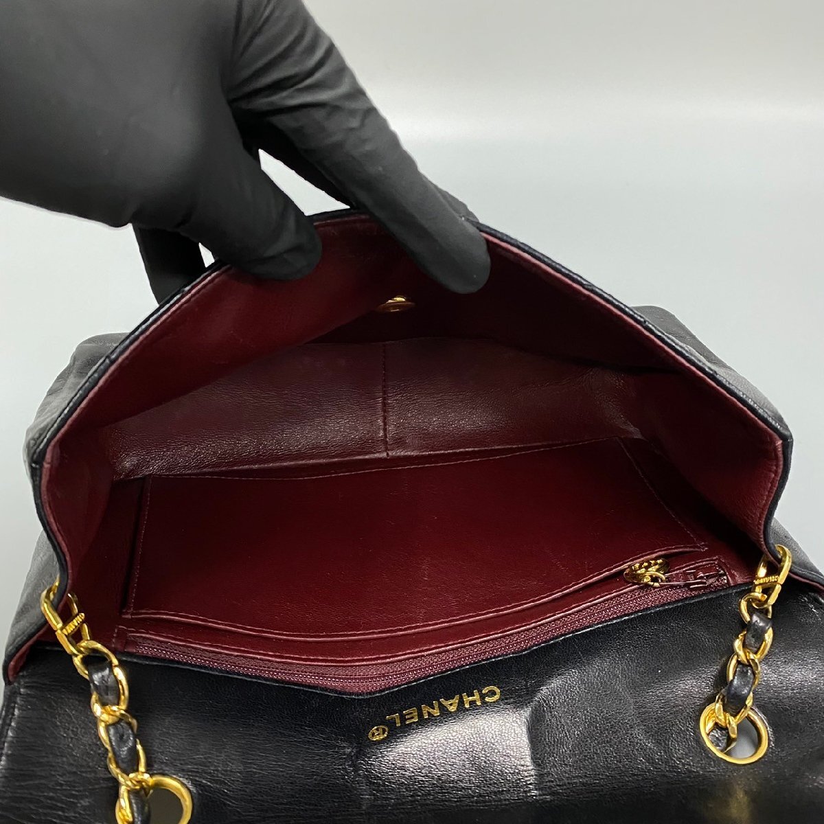 1円 極 美品 カード付 シール有 1番台 CHANEL シャネル ダイアナフラップ マトラッセ 25cm ラムスキン ショルダーバッグ ブラック 19958_画像9