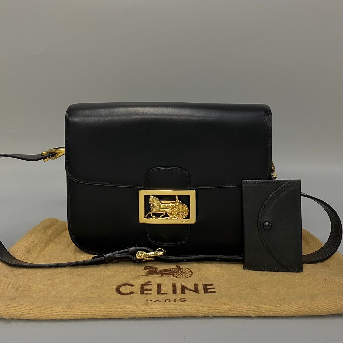 1円 極 美品 袋付 CELINE セリーヌ ヴィンテージ 馬車金具 ロゴ カーフレザー 本革 セミ ワン ショルダーバッグ ブラック 黒 63210_画像1