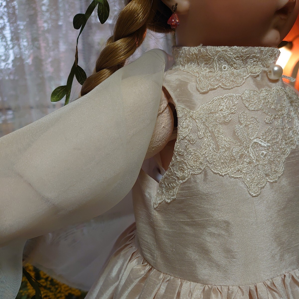  doll for dress ( no sleeve )
