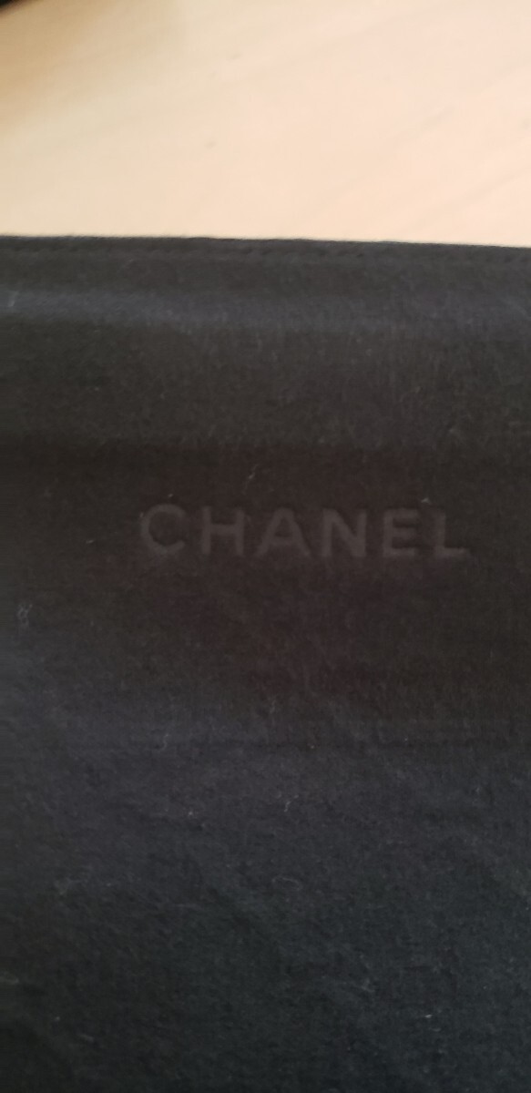 CHANEL　サングラスまたは メガネケース　新品_画像4