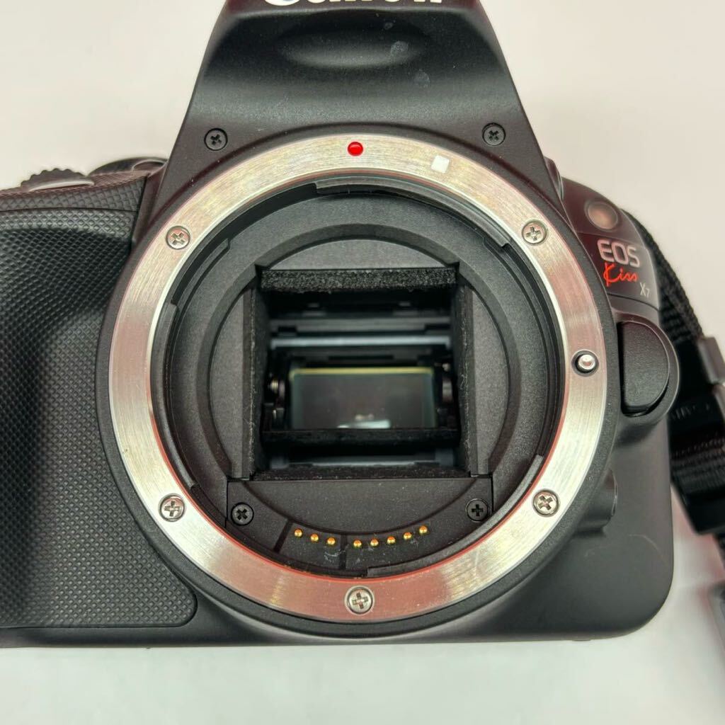 ◆ Canon EOS Kiss X7 デジタル一眼レフカメラ ボディ シャッター、フラッシュOK バッテリー、充電器付属 キャノン_画像9