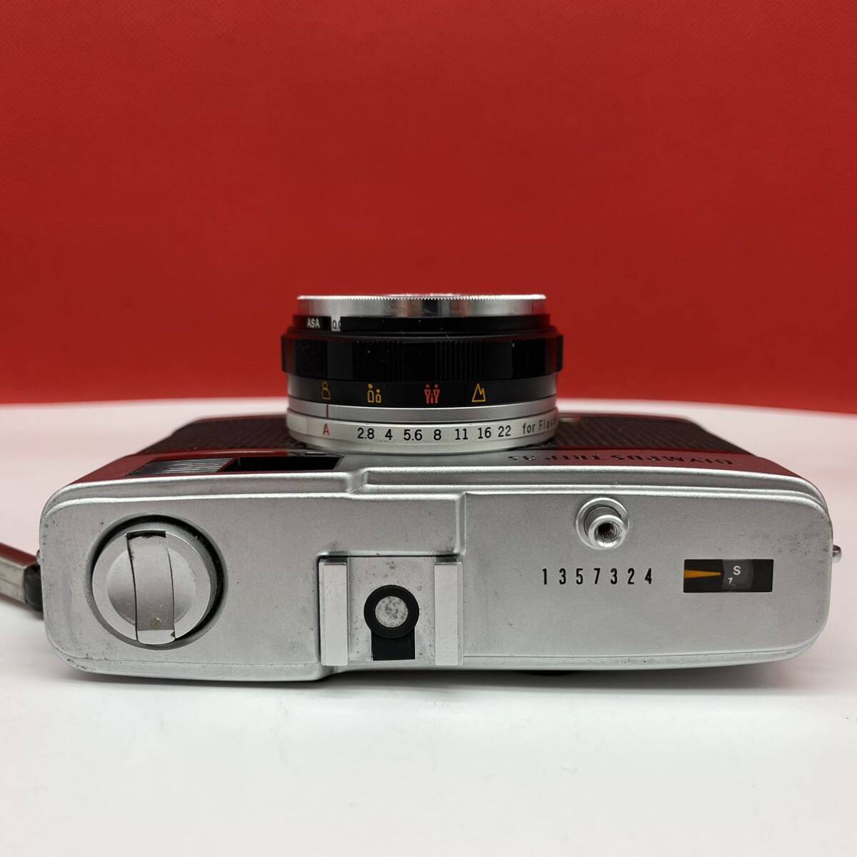□ OLYMPUS TRIP 35 D.Zuiko F2.8 40mm コンパクトフィルムカメラ シャッター、赤ベロOK オリンパス_画像5