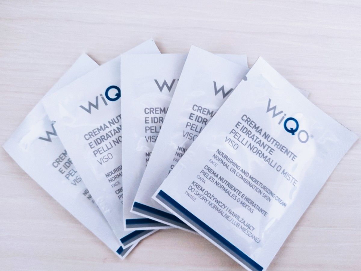 WiQoワイコ「ナリシングクリーム（普通肌・混合肌用または乾燥肌用）」サンプル5個 ／コラーゲンピール・マッサージピール　