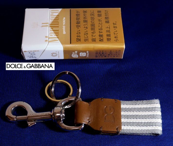 Dolce &amp; Gabbana Dolce &amp; Gabbana Canvas Loop Tag Tag для ключей пистолета Nascan Keyling Silver/Grey Gender красивые товары