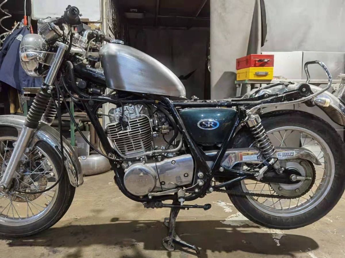 31番 （2番形状)  ヤマハ  YAMAHA SR400&SR500 ナロースポーツスタータンク ボルトオン タンク製作工房の画像4