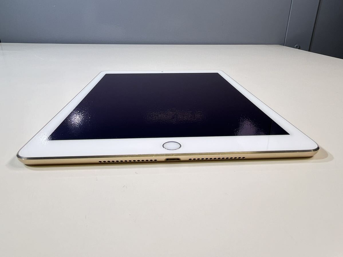 ★美品 動作確認済み Apple MH182J/A iPad Air 2 Wi-Fi モデル 64GB ゴールド ios15.8.1 初期化済み タブレット 本体のみ 中古品 管理J817の画像4