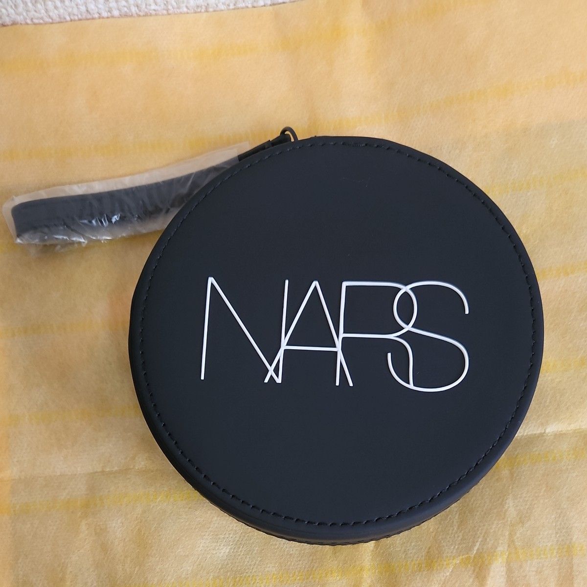 NARS ソフトマットコンプリート ファンデーション 00309