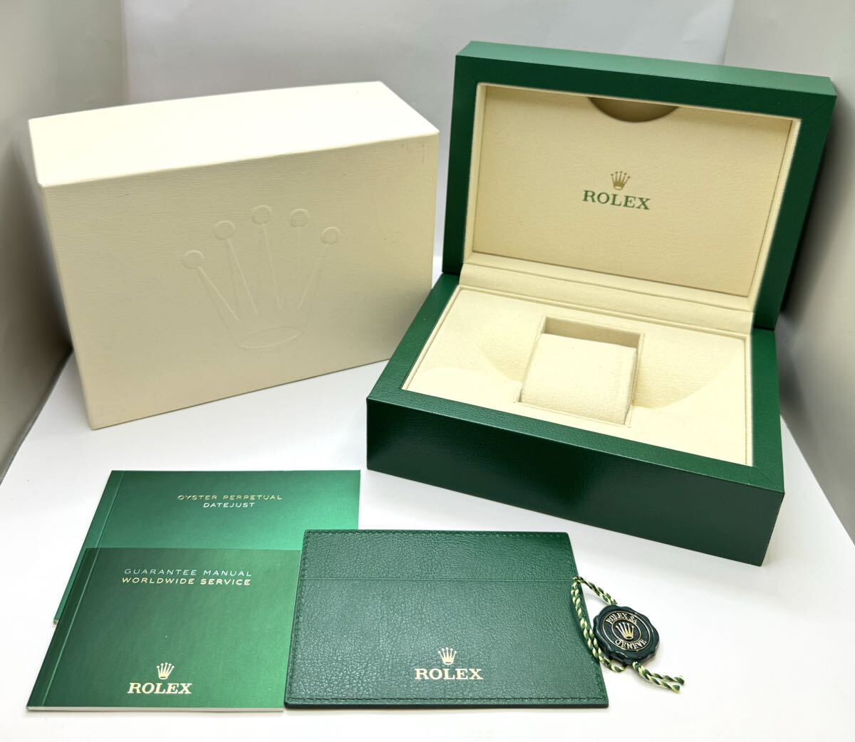 【ロレックス】　◎ROLEX◎ デイトジャスト　39139.8064 空箱　M　ベージュ　時計　カードケース　タグ　冊子　付属品　箱　V45_画像1