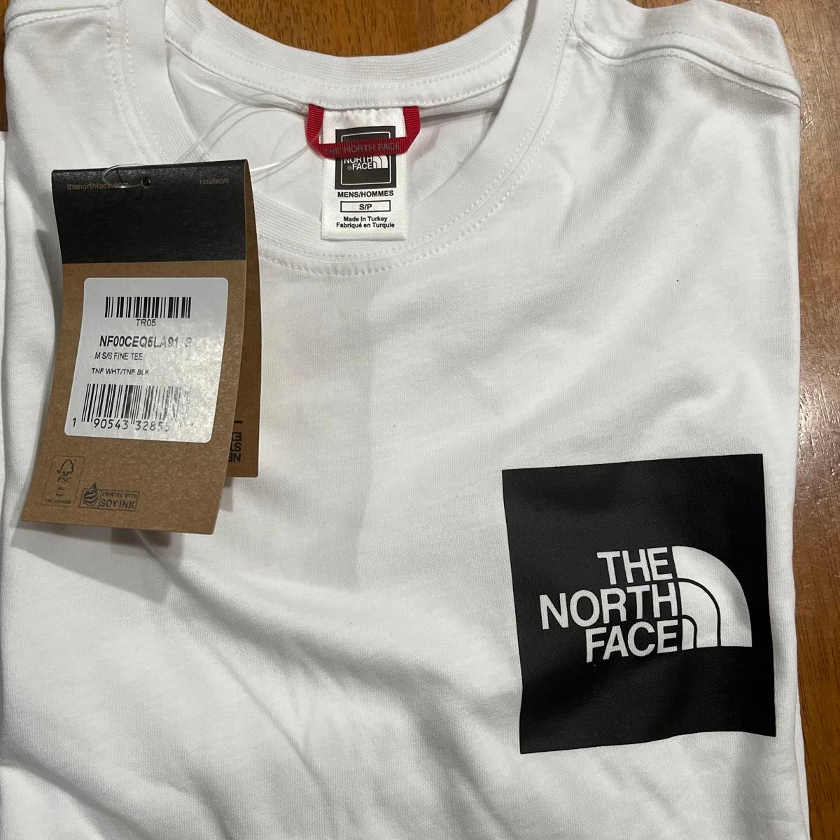 ノースフェイスボックスロゴ　　　　　　　　半袖Tシャツ  白