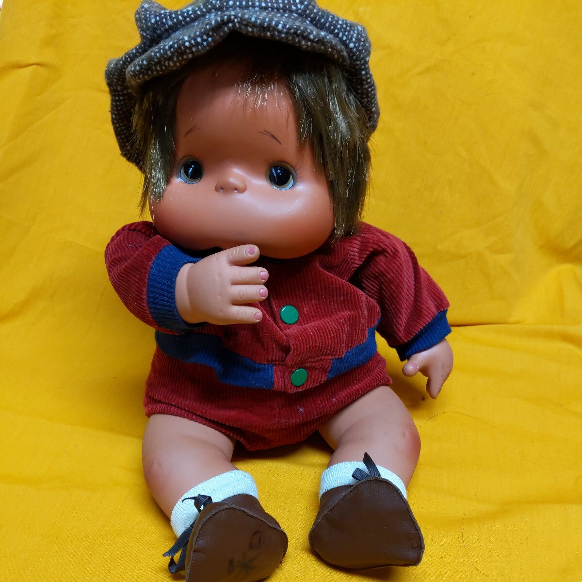 昭和レトロ　IKB japan　褐色　抱き人形　指しゃぶり　赤ちゃん人形　当時物　（検索）アンジュボンボン風　モンチッチ風
