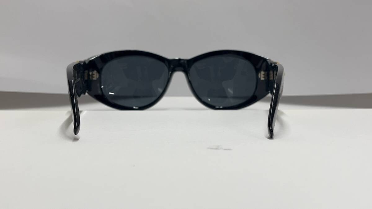 5539　GIANNI VERSACE ヴェルサーチ　サングラス　メデューサ　ゴールド金具　MOD.424/ COL852 BK　イタリア製_画像9