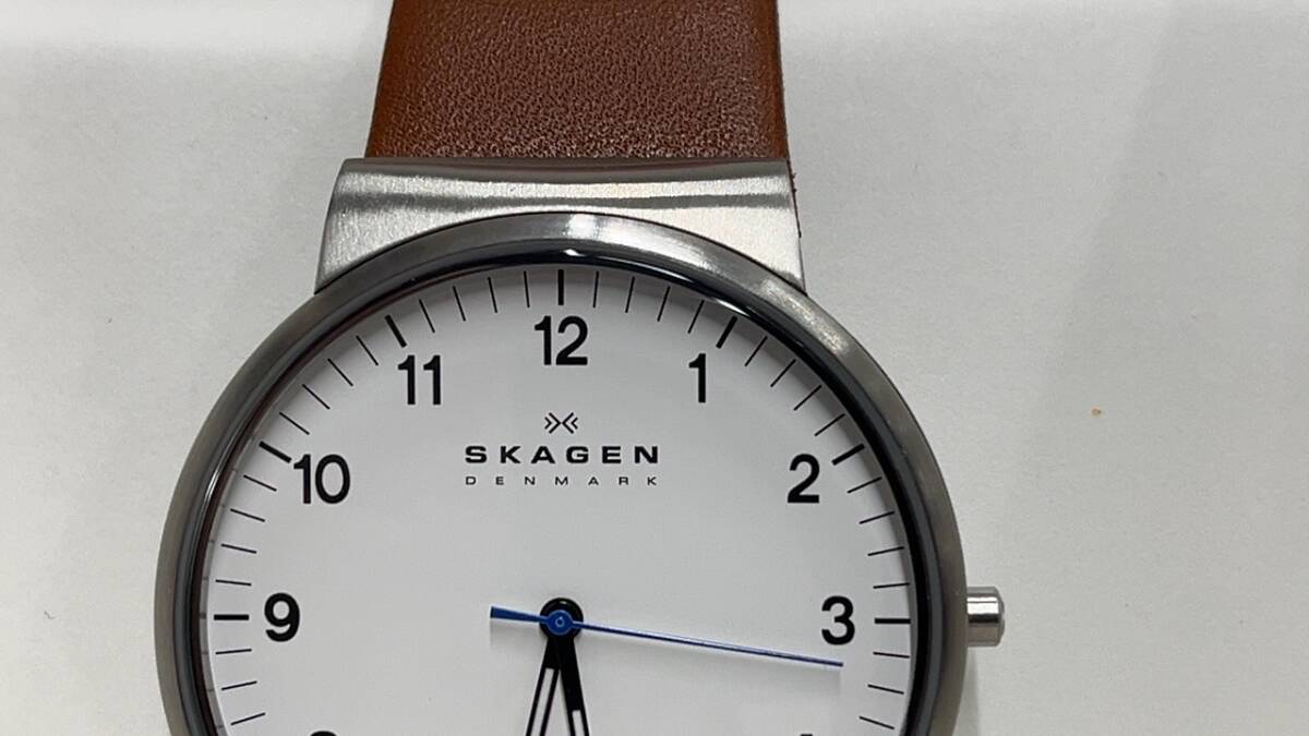 5722 QZ スカーゲン SKAGEN デンマーク 白文字盤 腕時計 稼働 中古箱付き_画像3