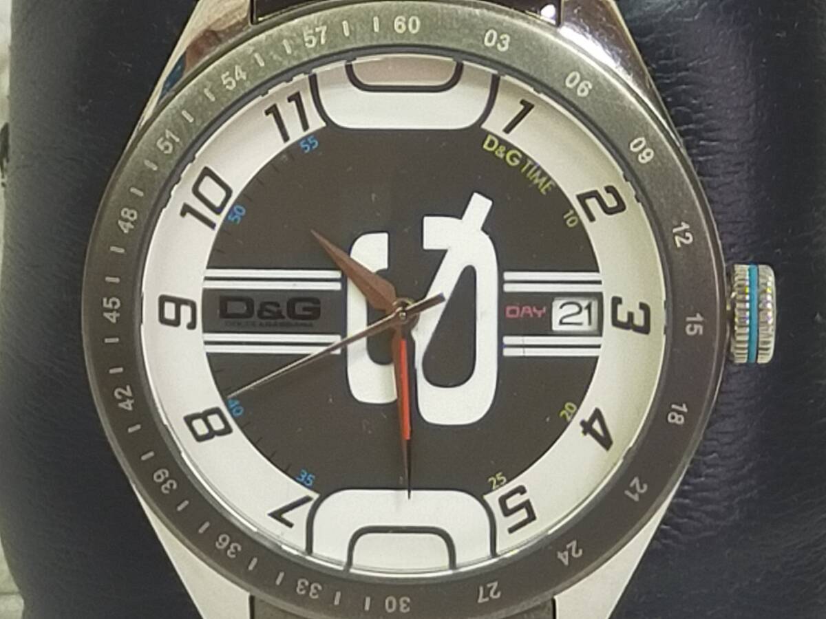 中古　D＆G ドルチェ&ガッバーナ DOLCE&GABBANA TIME 腕時計　稼働品　E29_画像2