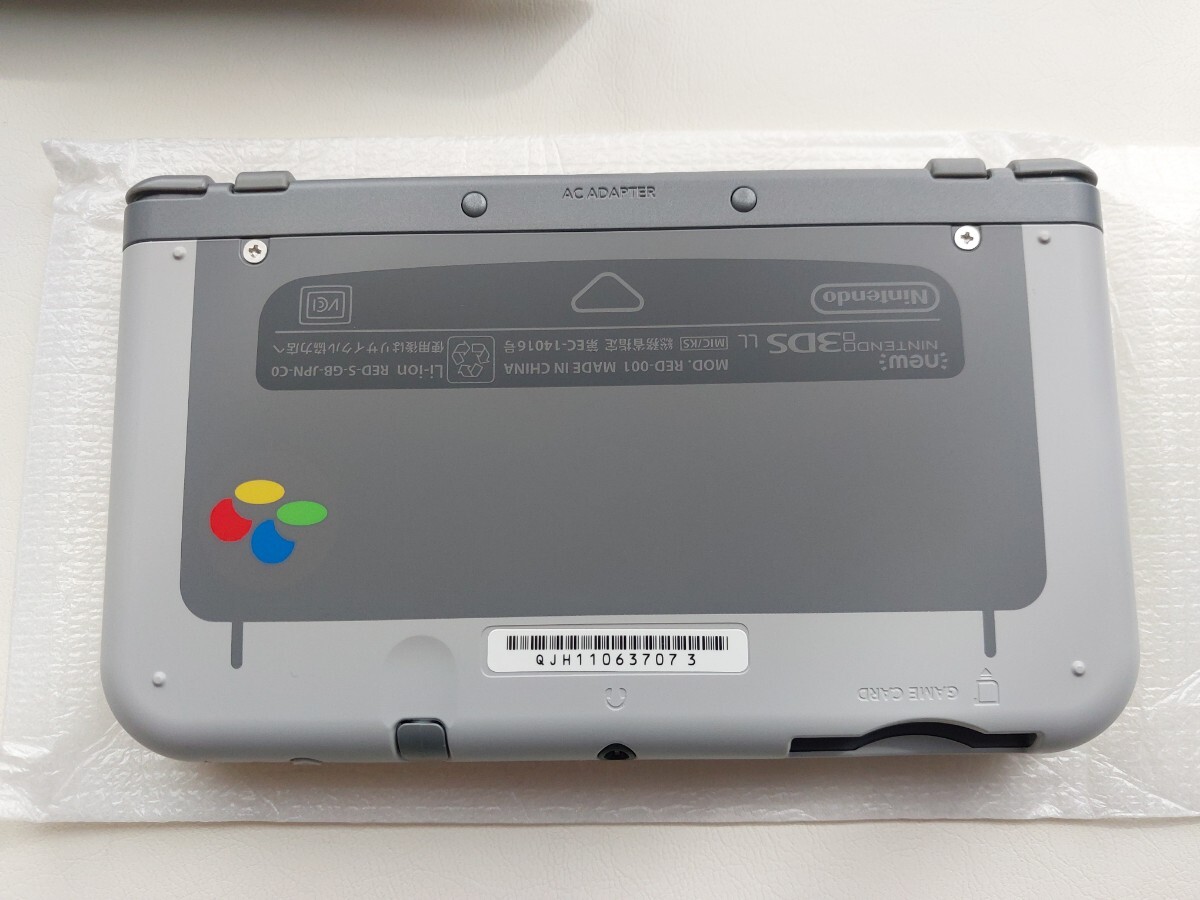 送料込み 美品 Newニンテンドー3DS LL スーパーファミコン エディション 本体 & 純正ACアダプタ セット 任天堂 限定品_画像4