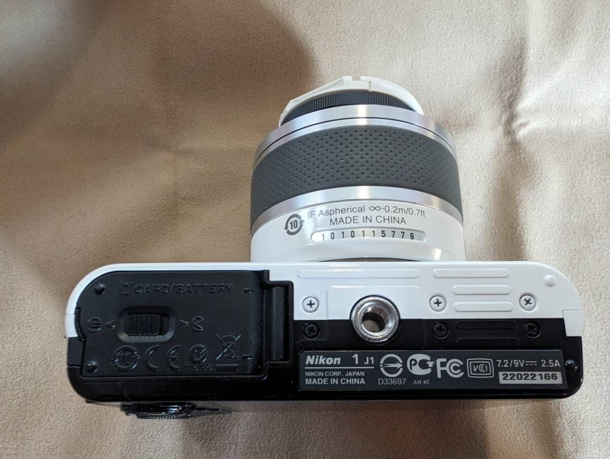 Nikon ニコン 1J1 デジタル一眼レフカメラ　ボデイ　 10-30mm 1:3.5-5.6　レンズ 　本体のみ　現状品_画像6