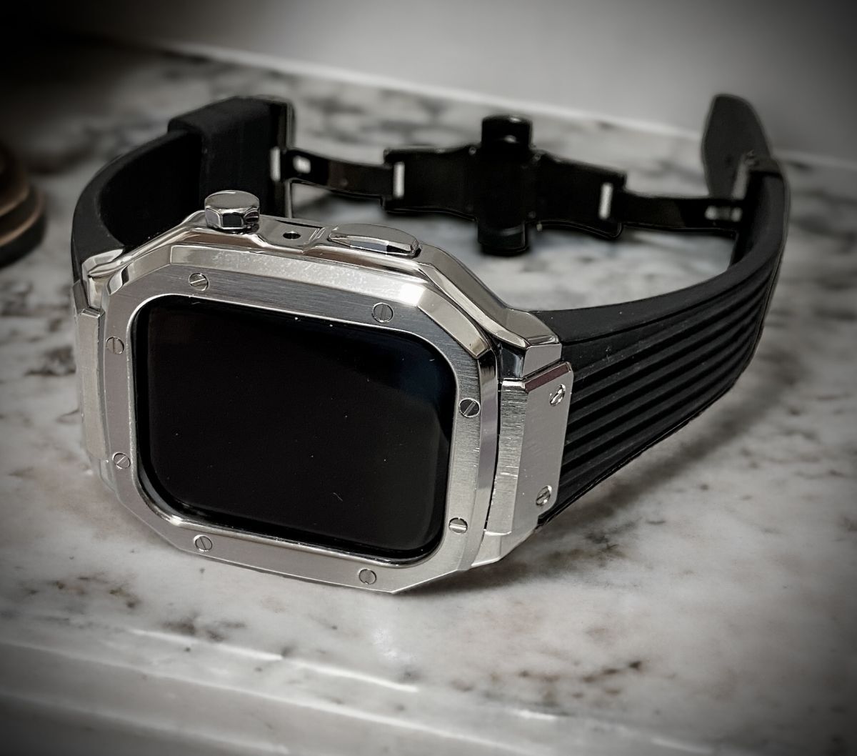 シルバー　アップルウォッチバンド　 ラバー　ベルト カバー　Apple Watch ケース 44mm 45mm メタリック_画像4