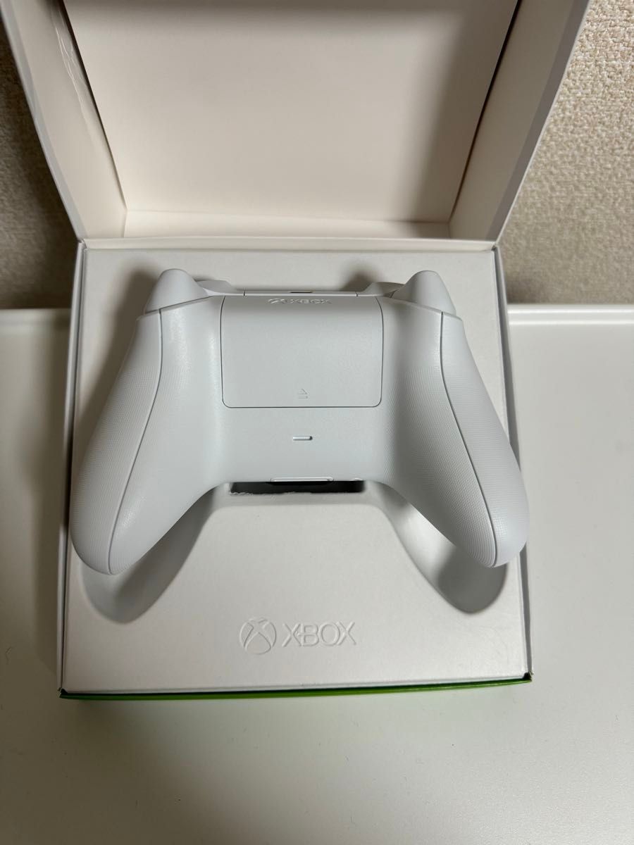 【純正品】Xbox ワイヤレス コントローラー (ロボット ホワイト)