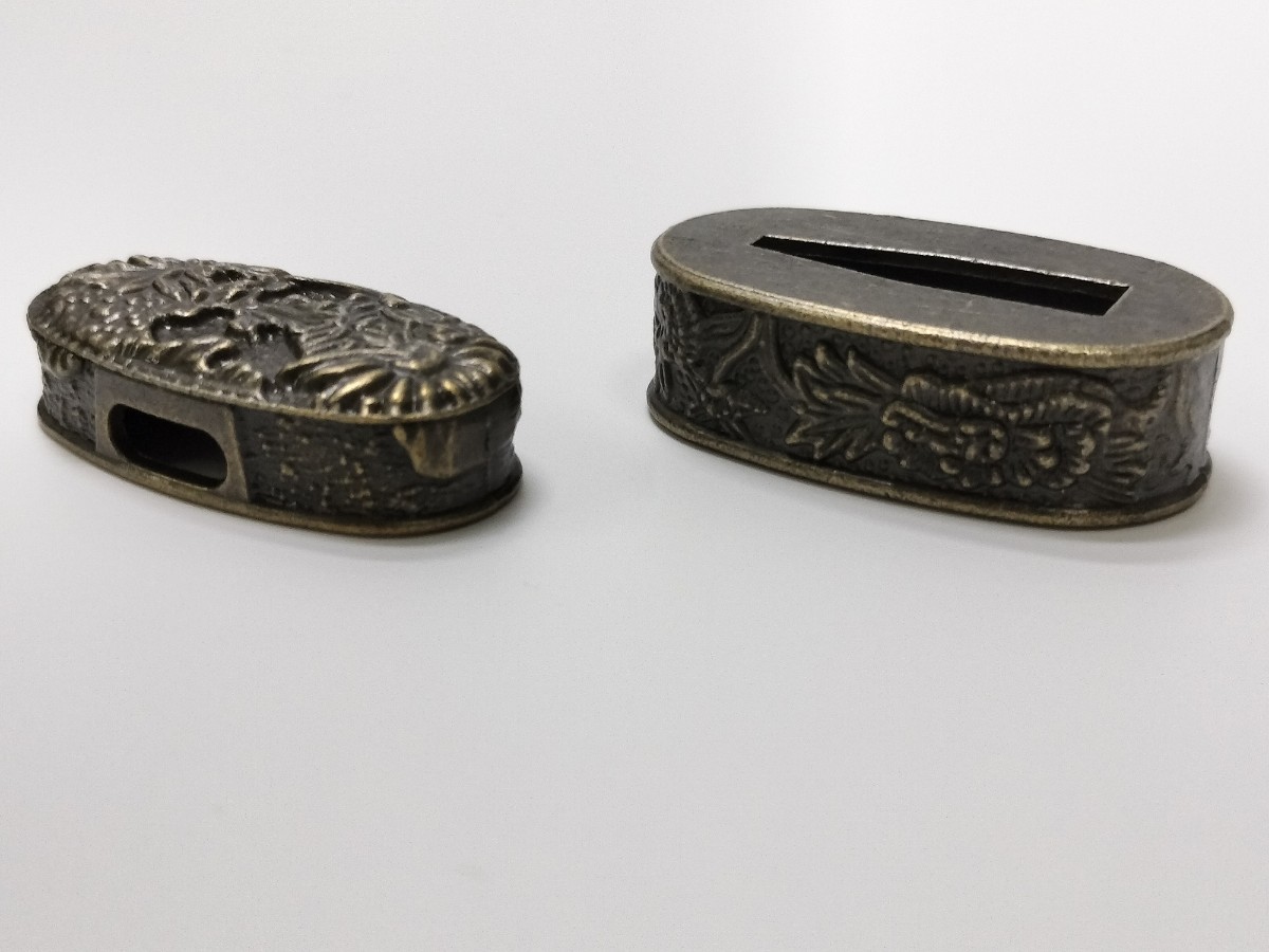 HT25 日本刀装具 縁頭 牡丹図 合金製 現代品  刀剣美術 の画像2