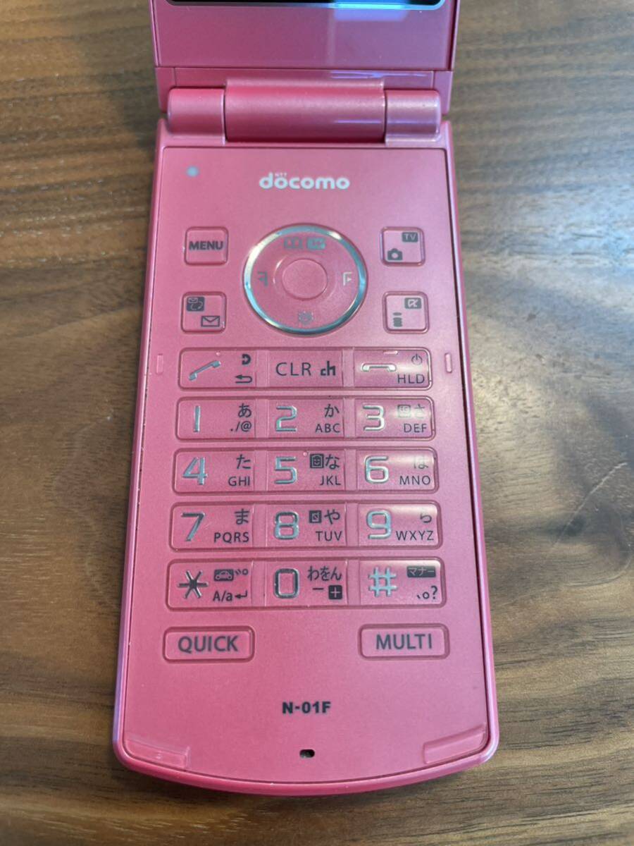 docomo N-01F ガラケー 携帯電話 ピンク_画像3