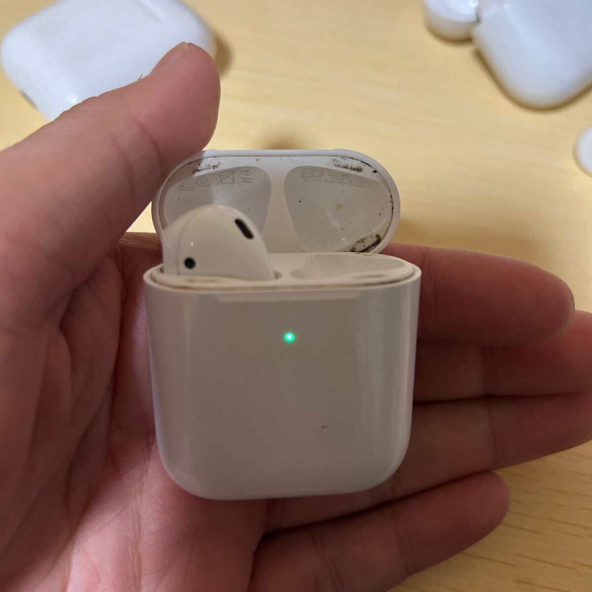 AirPods Apple アップル 第一世代 第二世代 第三世代 ワイヤレスイヤホン 充電ケース の画像6