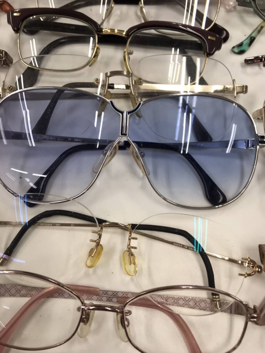 眼鏡 大量 おまとめ ブランド メガネ サングラス 度入り眼鏡 伊達 メガネフレーム ジャンク 100 0j-3-6の画像10