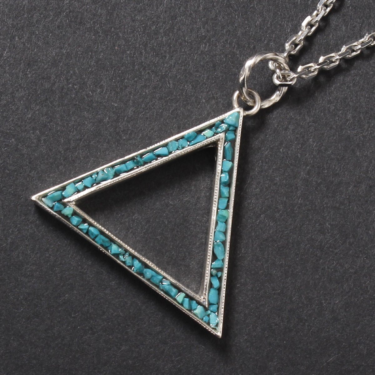 新品 Garden of Eden Outlined Turquoise Triangle Necklace Large ED-TS16-NK04 ガーデン オブ エデン ネックレス_画像3