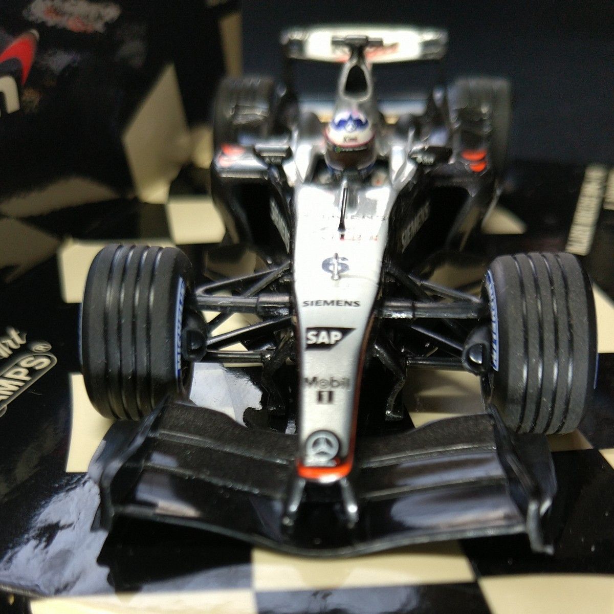 ミニカー 1/43 ミニチャンプス McLAREN MERCEDES MP4-19B K.RAIKKONEN LIMITED ED