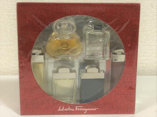 * новый товар нераспечатанный * Salvatore * Ferragamo *Salvatore Ferragamo* Mini духи * in can to* вспомогательный зеленовато-голубой *6 шт. комплект *