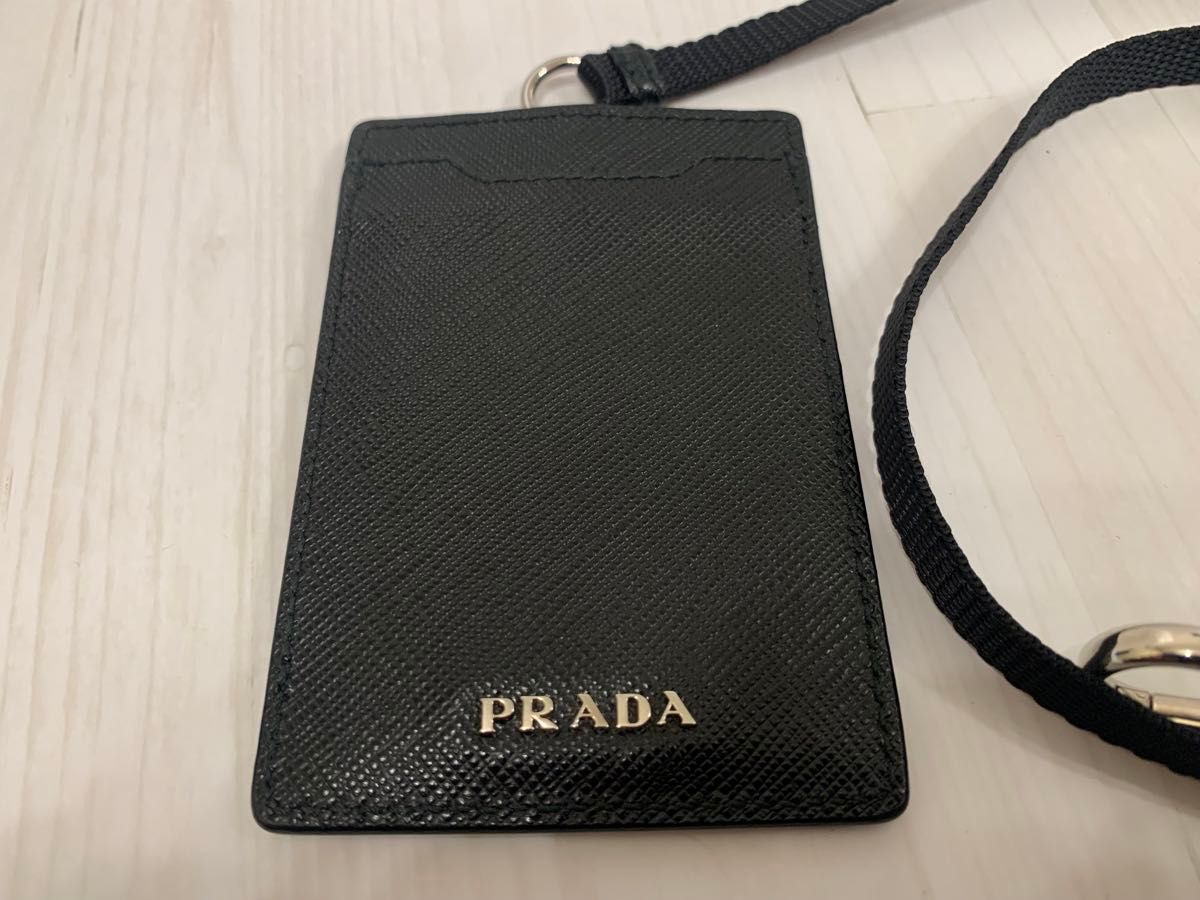 PRADA プラダ IDケース サフィアーノ レザー パスケース カードケース