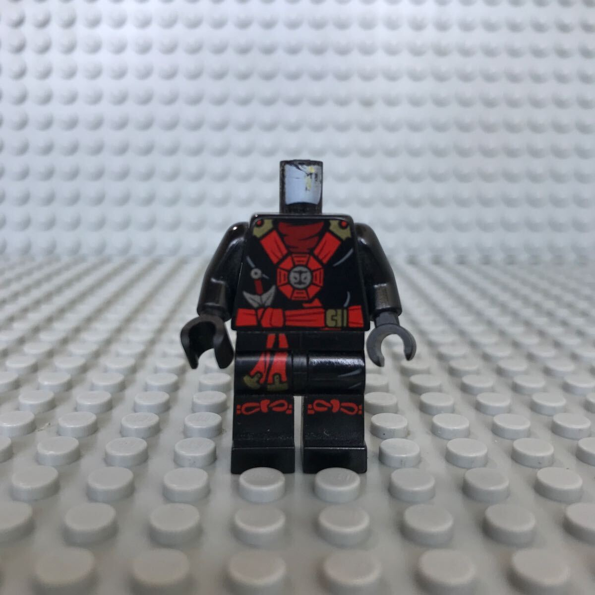 （L178）LEGO レゴ ミニフィグ 正規品 フィギュア トルソー ボディ 体 足_画像1