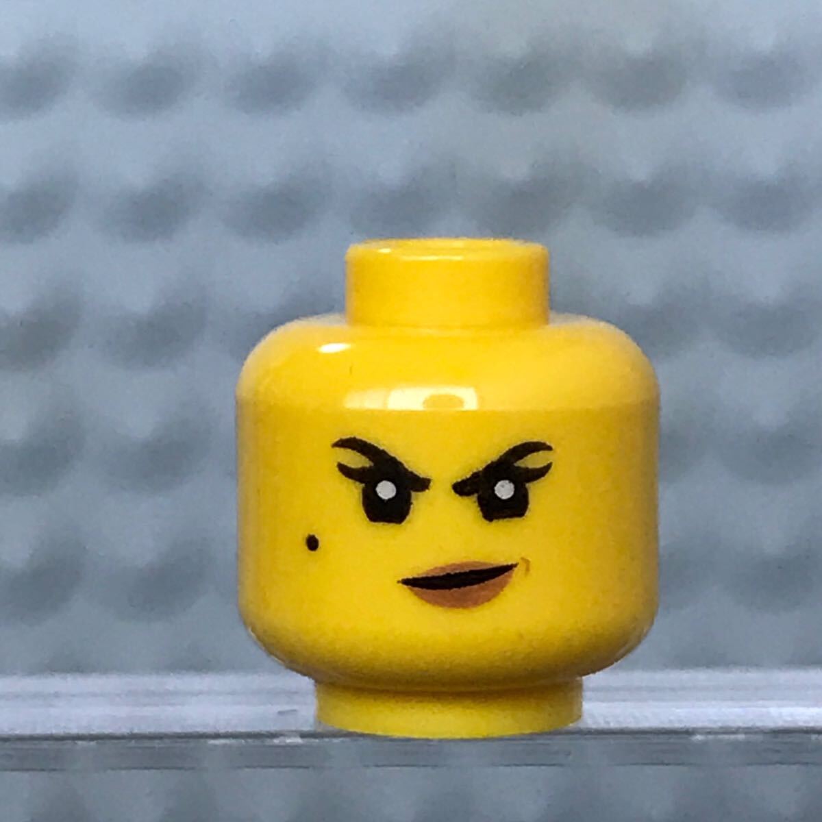 （L305）LEGO レゴ ミニフィグ 正規品 フィギュア 顔 ヘッド _画像2