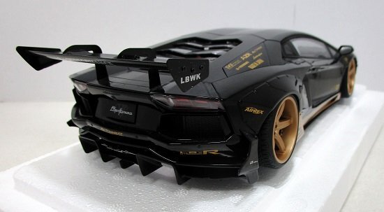 ■AUTOart 1/18 リバティーウォーク LB-WORKS ランボルギーニ アヴェンタドール リミテッドエディション ミニカー オートアートの画像7